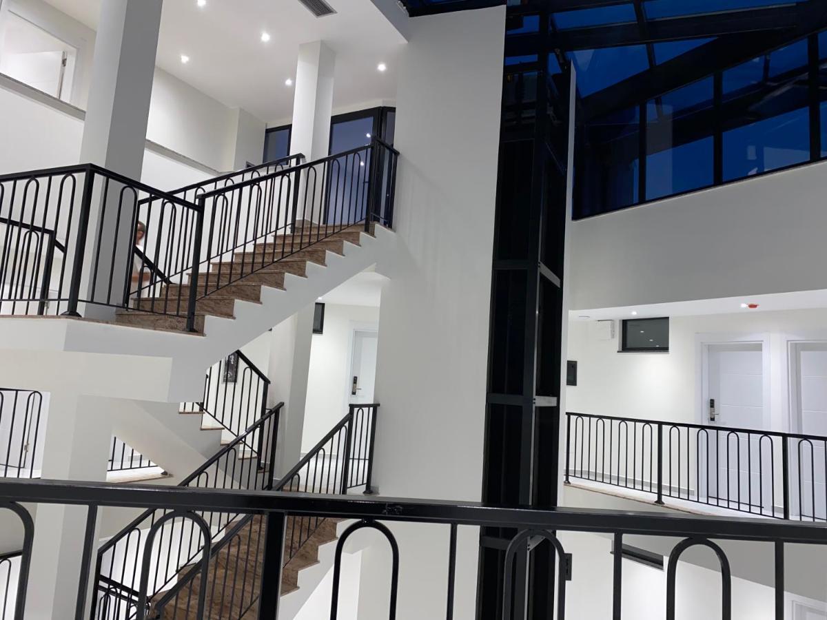 The Honeycomb Boutique Hotel โกเลม ภายนอก รูปภาพ