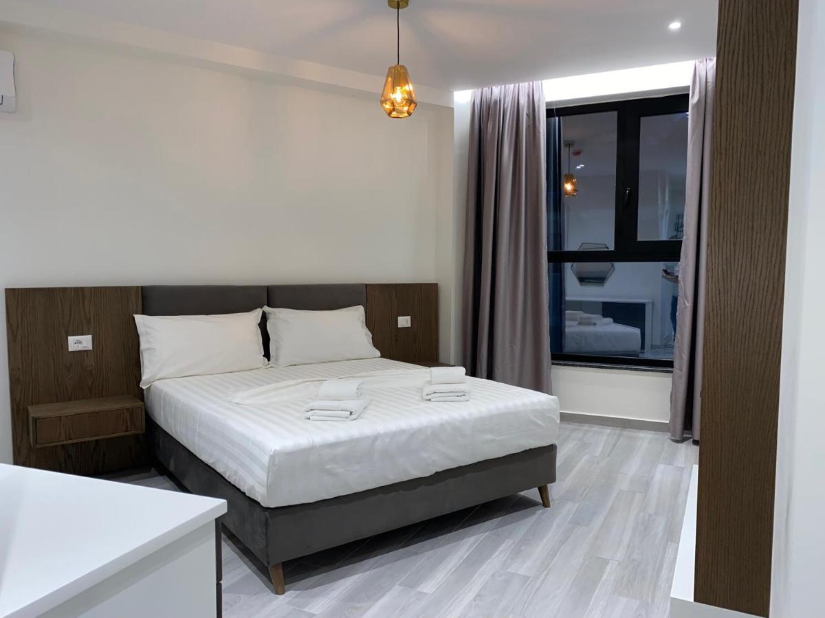 The Honeycomb Boutique Hotel โกเลม ภายนอก รูปภาพ