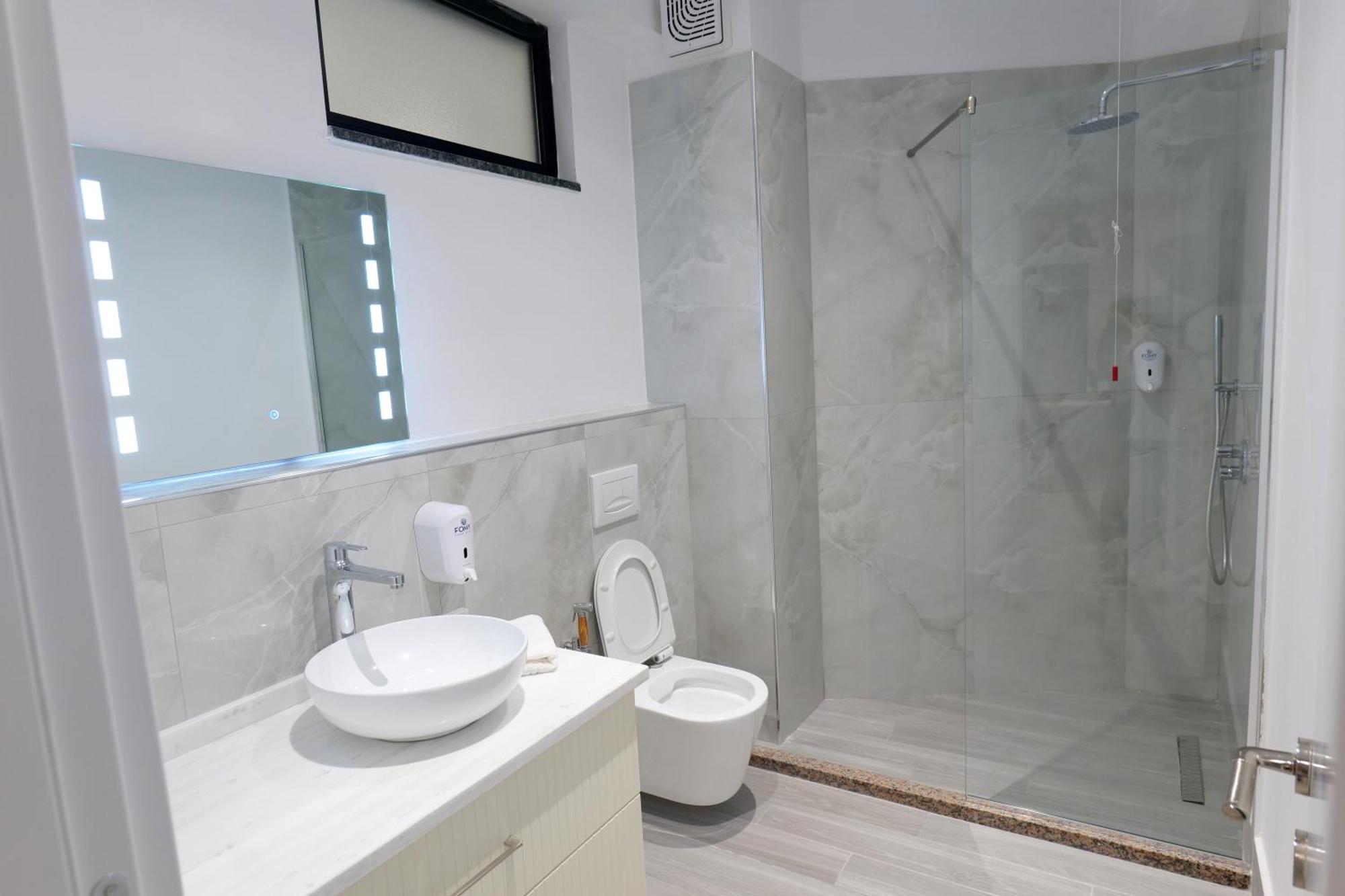 The Honeycomb Boutique Hotel โกเลม ภายนอก รูปภาพ