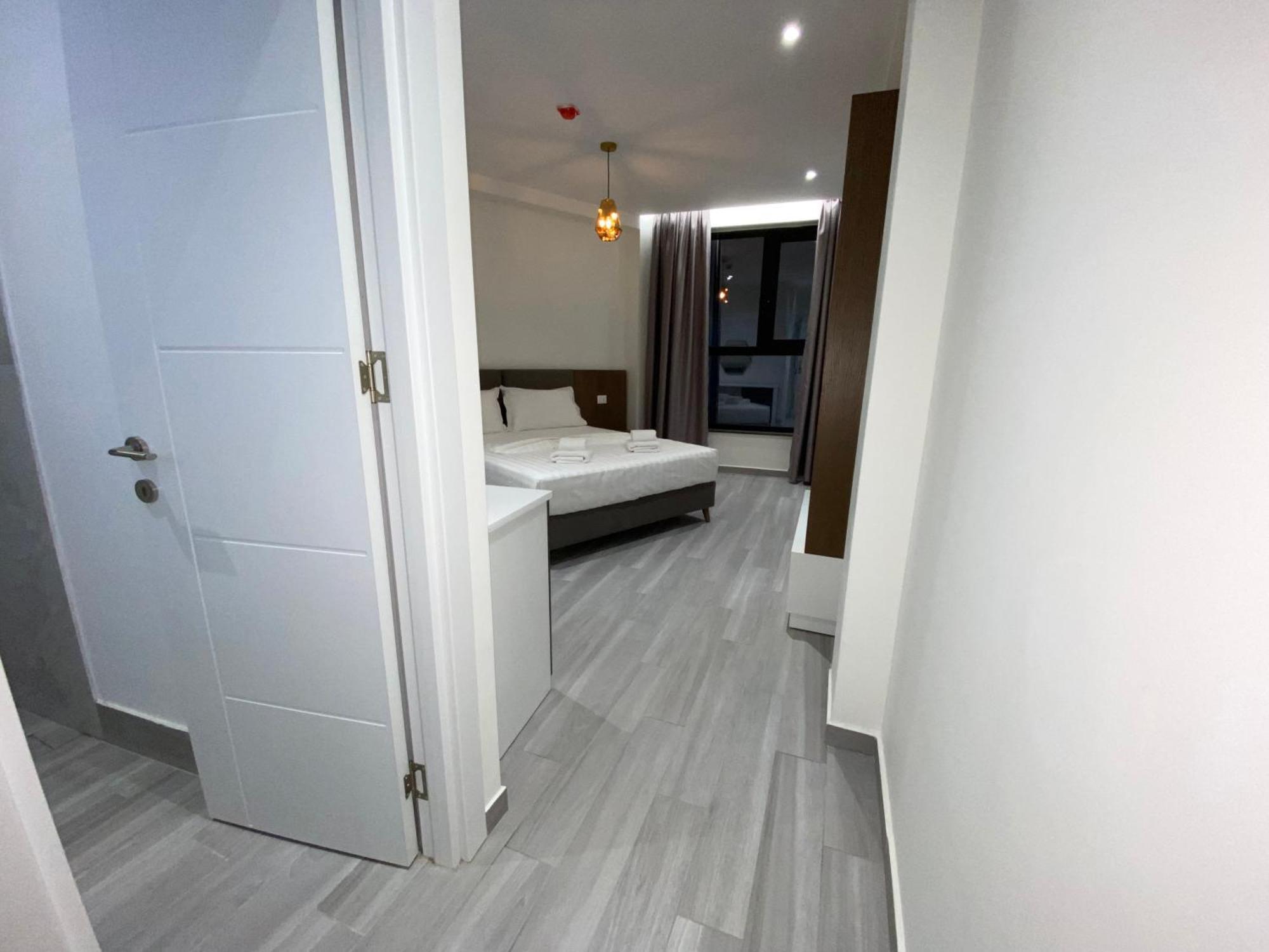 The Honeycomb Boutique Hotel โกเลม ภายนอก รูปภาพ